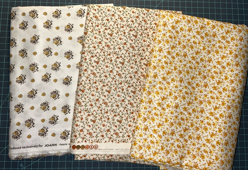 6+ Yards Small Flowers Cotton Quilting Fabric Ditsy Floral Lot