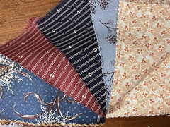 Connecting Threads Bed & Breakfast Jelly Roll 28 Pcs 2.5″ Fabric Strips Quilt