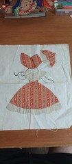 One Large Vintage Sun Bonnet Sue Block 12 X 12 Square on Muslin Fabric