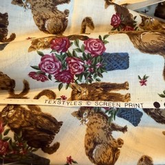 Vintage Textiles Cat Rose Flower Fabric 44″ x 108 3 Yard(s)