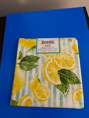 BRAND NEW CREATE IT 100% COTTON LEMONS PRECUT SEWING AND CRAFT FABRIC 18X21