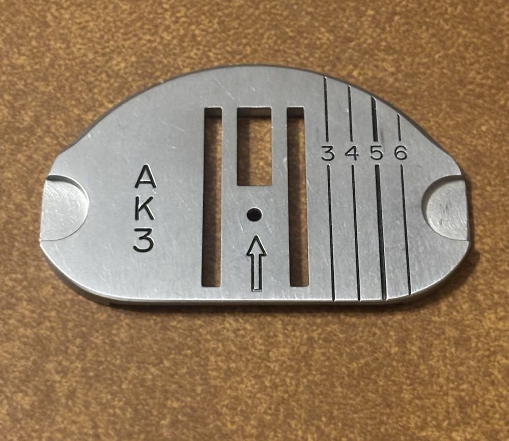Genuine Singer 172201 Straight Stitch Needle Throat Plate AK3 401 403 500 503