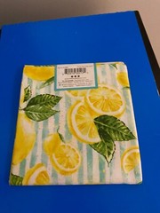 BRAND NEW CREATE IT 100% COTTON LEMONS PRECUT SEWING AND CRAFT FABRIC 18X21