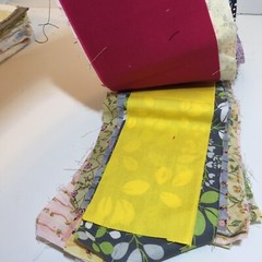 1 Pound 2 Ounces Cotton Print Fabric Quilt Scraps Leftovers F