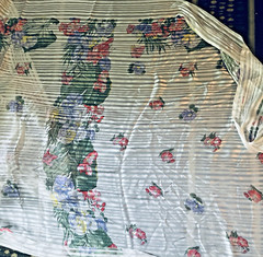 VTG Semi Sheer Large Floral Silk w/Satin Stripe w/ Border Print 45″ X 189″