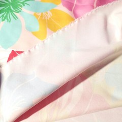 Large Floral Print Polyester Broadcloth Fabric 58″ Wide By The Yard Retro