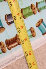 Sewing Fabric quilt Cotton 44″ x 1/2 yd Black Gray Spools of Sewing Thread