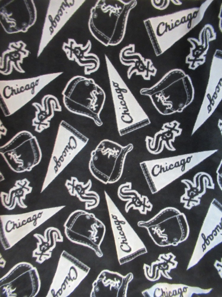 MLB Chicago White Sox Black Fleece Fabric FABRIC TRADITIONS 1Y2″X60″W NEW