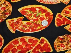 REALISTIC PIZZA in Black Timeless Treasures Cotton Fabric FAT QUARTER