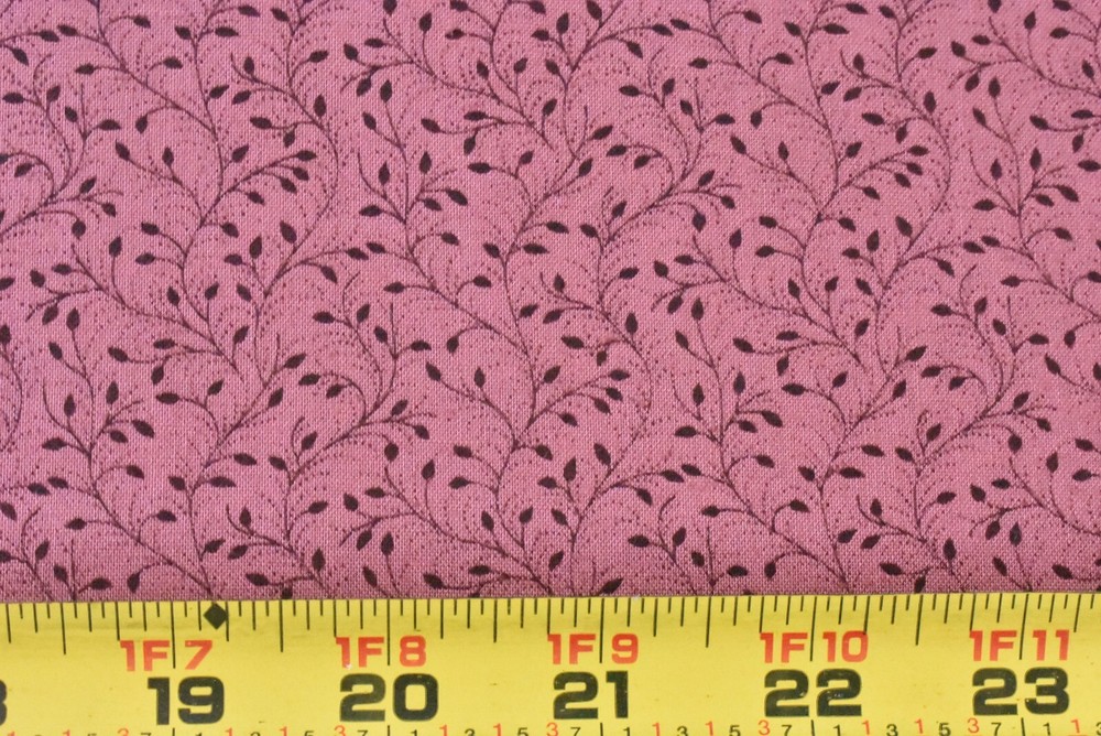 35″ Long, Vintage, Dark Burgundy Calico on Dusty-Rose Cotton, RJR, Beyer, P9611