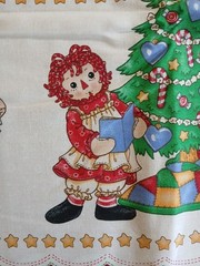 Raggedy Ann & Andy Christmas Border Hearts Fabric