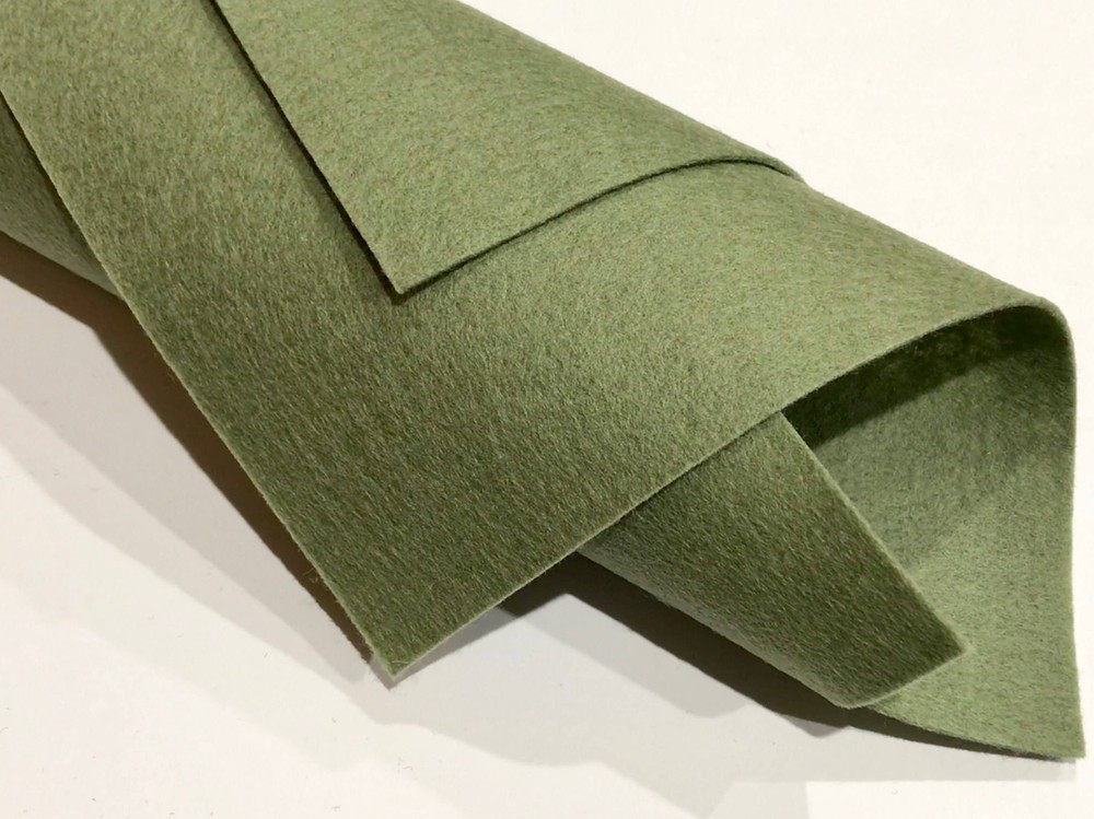 1mm Green Moss 100% Merino Wool Felt Sheet 20 x 30cm – No. 63
