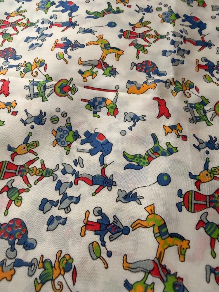 1971 Klopman Mills by Burlington Circus Fabric 4 yards Excellent Condition