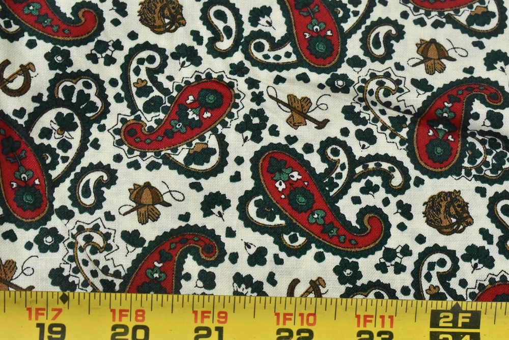 By 1/2 Yd, Vintage, Red & Green Floral-Paisley on Cream Cotton, Cranston, P139
