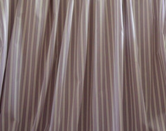 20+ YDS AVAIL / P. KAUFMANN/ LILAC and WHITE STRIPE / MED WEIGHT / 100% COTTON /