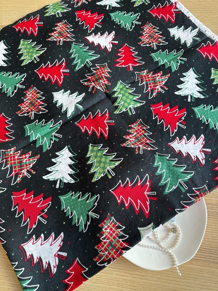 2.1 yds Christmas trees cotton fabric for holiday 251021