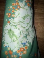 15’8” x 5’6” Green Asian Floral Nylon Spandex Fabric New Stretchy Vintage Retro