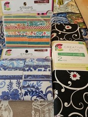 Creative Cuts Cotton Fabric Strips 2.5″ x 42″ 28 Pieces 2 packs & 2 Yrds Fabric