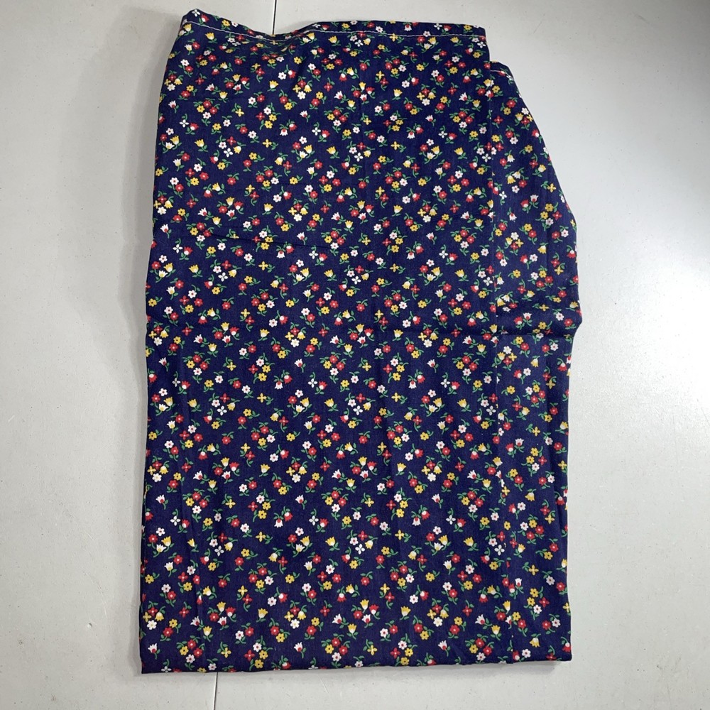 Blue Ditsy Floral Print Sewing Quilting Calico Fabric – 50″ Long x 44″ Wide
