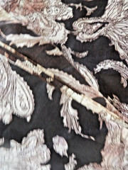 VTG FABRIC UNUSED LIGHT WEIGHT SYNTHETIC SILKY FEEL 44″X 2.5 YD STAMPED PRINT