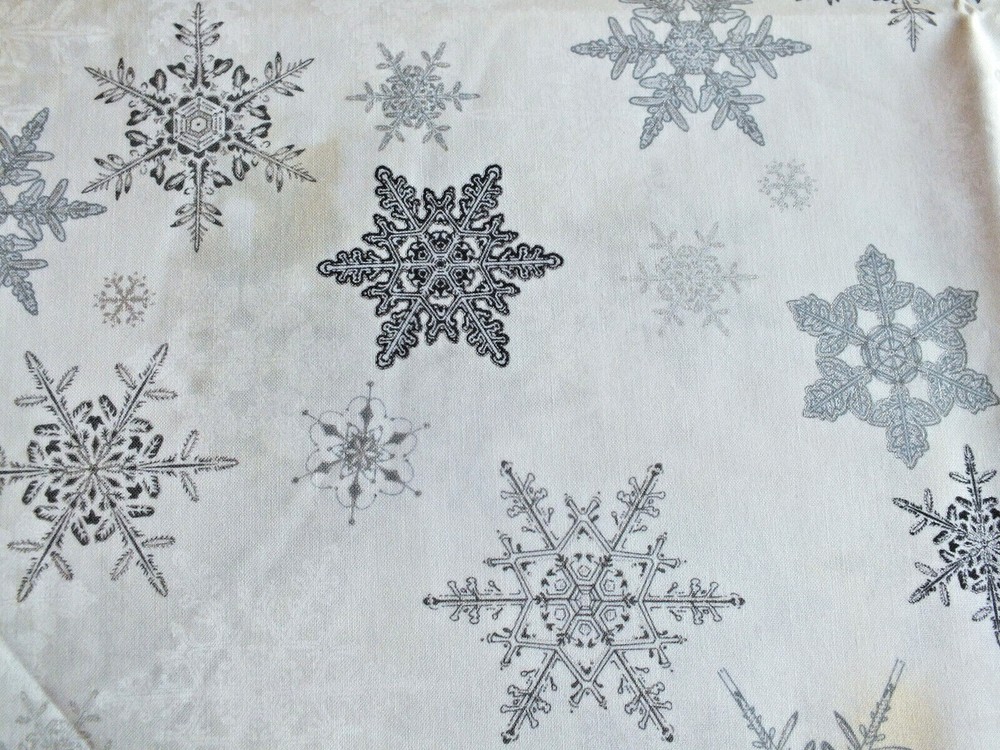 1 yard WINTER CELEBRATION Red Rooster SILVER SNOW FLAKES 25201 cotton fabric OOP