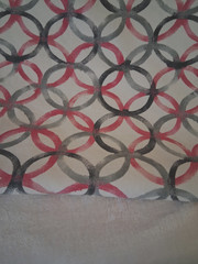 3 Yds WAVERLY Cream/Pink/Gray Interlocking Circles Heavy Twill, Price is BTY