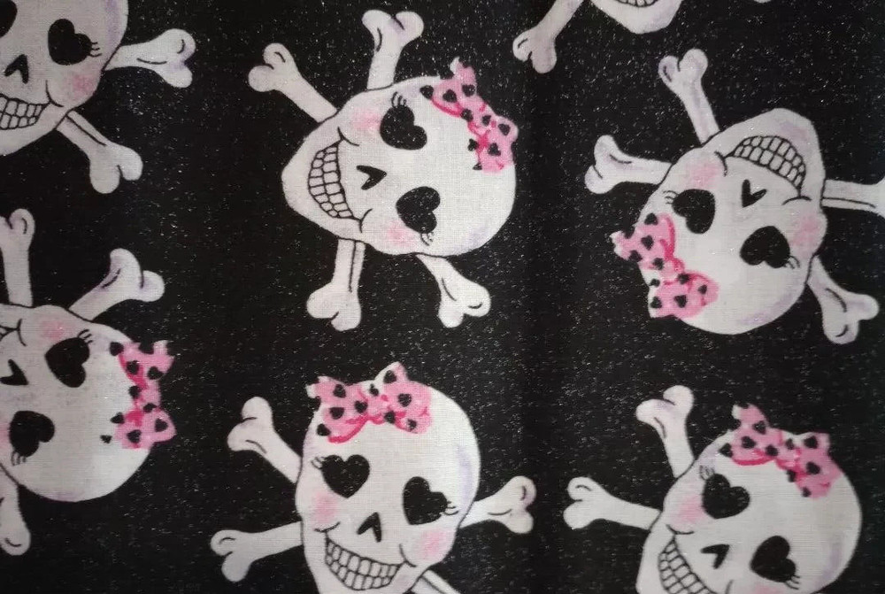 skull crossbones sparkle fun fabric 13 x 6.5 inch 1pc new