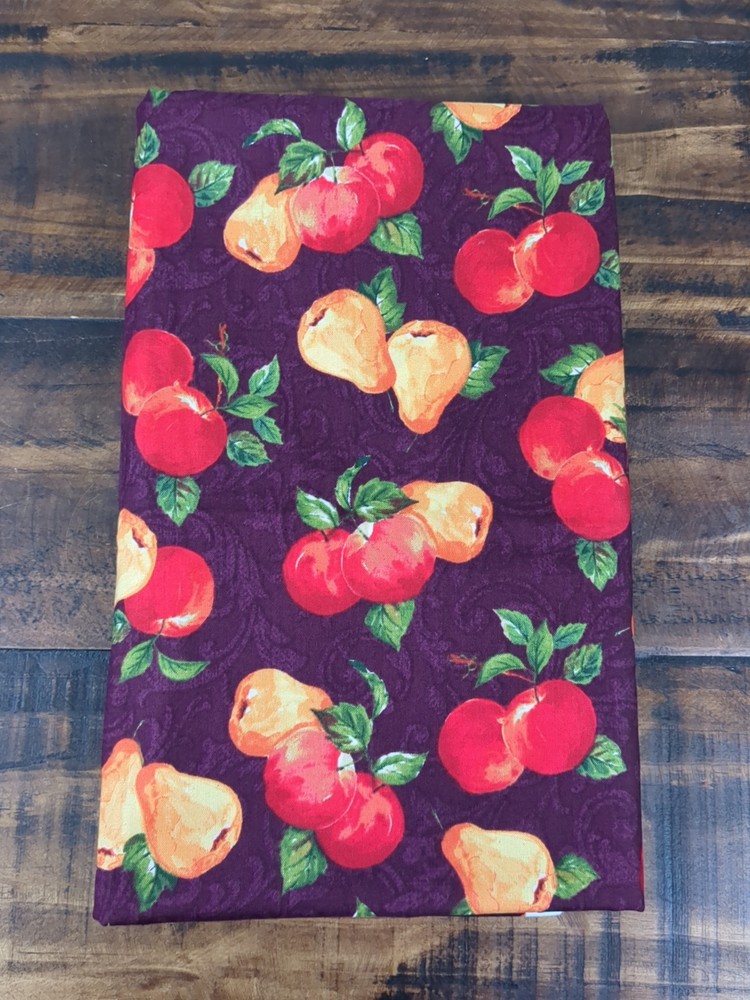 Joann Fabric Style #LA39137 2 Yards x 42″ Apples and Pears