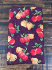 Joann Fabric Style #LA39137 2 Yards x 42″ Apples and Pears