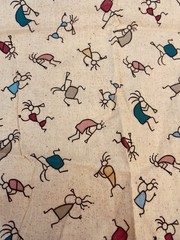 VTG Novelty Folk Art Kokopelli Figures Tossed on Beige Remnant 19″x14″ +