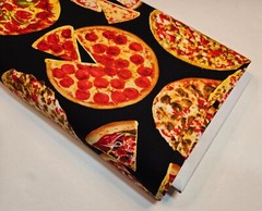 REALISTIC PIZZA in Black Timeless Treasures Cotton Fabric FAT QUARTER