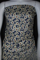 Rayon Challis 100% Woven Fabric Natural Fiber Beautiful Daisy Flowers Print