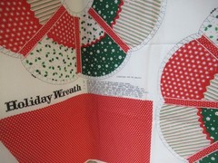 Spring Mills Holiday Puffy Patchwork Christmas Wreath Fabric Panel VTG 1970`S