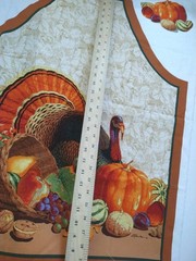 Fabric Traditions Thanksgiving Holiday Harvest Cut & Sew Apron Autumn 36″/48″