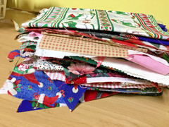 Huge holiday Quilters Delight Fabric Scraps Pieces Remnants Crafters 2-lb