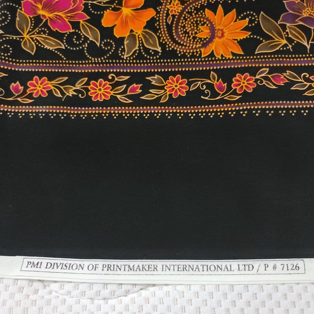 Printmaker International 45 Inch x 116 3.2 Yards Large Black Red Floral Pattern