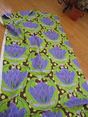 Top Drawer Fabric TD 54 TULIP 2 Yds Green PURPLE BROWN LARGE FLORAL PRINT