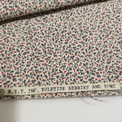 Vintage N.T.T. Yuletide Berries & Bows Cotton Fabric Christmas 22.5×44