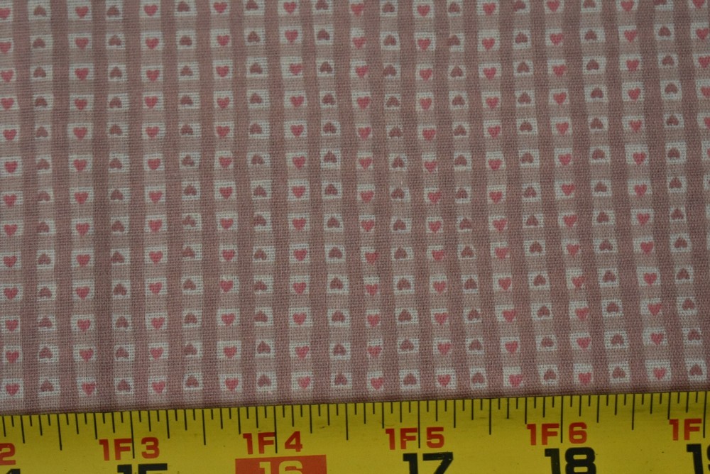 By 1/2 Yd, Tiny Pink & Mauve Heart Stripes on Tan & Mauve Lt-Weight Cotton,P1996