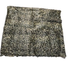 Short Cheetah Print Faux Fur Fabric 36″ X 62″