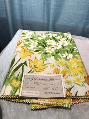 Vintage Fabric by JD Fabrics Ltd Cotton Yellow White Flowers Pre Shrunk 4 Pieces
