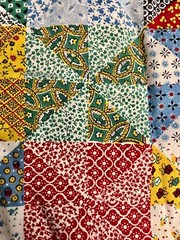 VTG 1970`s Faux Feed Sack Prints 3″ Pinwheel Squares Cheater Quilt 18″X18″ BTFQ