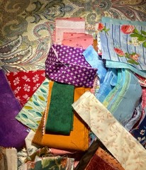 Quilt Scrap Lot 3 lb mixed 2″ + strips cotton calico prints strips floral fun