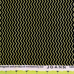 3 YARDS NEW CHEVRON PRINT Fabric Green and Black Quilting Crafts Home Decor