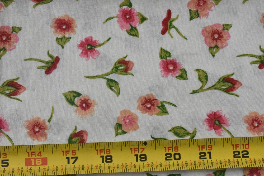 By 1/2 Yd, Peach Pink Green Floral on Cream Quilt Cotton, MMFAB, P1162