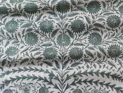 SOFAS & STUFF CURTAIN/UPHOLSTERY FABRIC DESIGN Mughal Arbour 2.2 METRES HUNTER