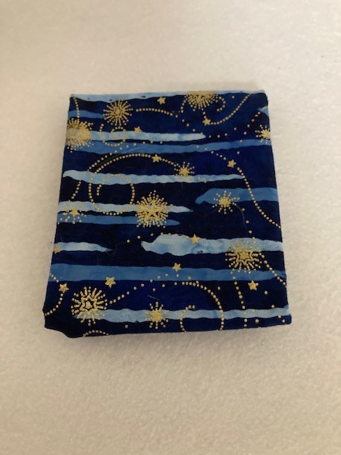 Fat Quarter – Blues with Gold Stars – Pretty
