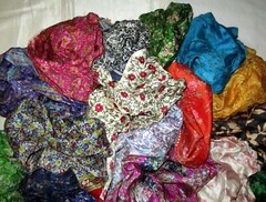 LOT PURE SILK Antique Vintage Sari REMNANT Fabrics 100 GRAMS Floral #ABDPG