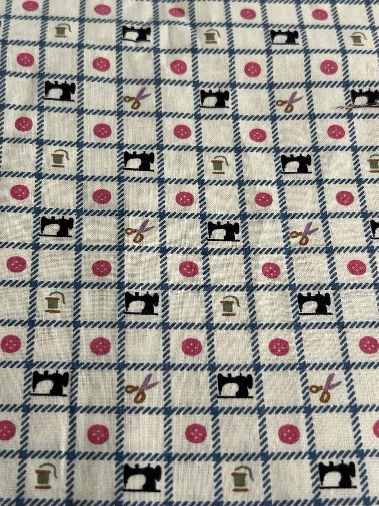 Vintage Sewing Machine Fabric 1990s Marcus Brothers Quilt Cotton 24″ F69