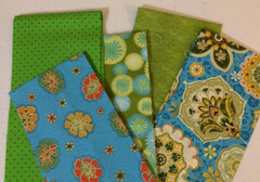 FABRIC (5) Fat Quarters FLOWER MEDALLIONS & Polka Dots – Blue & Green – Cotton